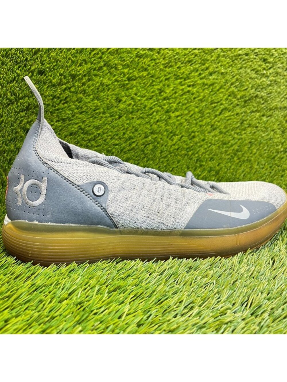 Nike KD 11 Kevin Durant Mens Size 13 Gray Gum Athletic Basketball Shoes Sneakers